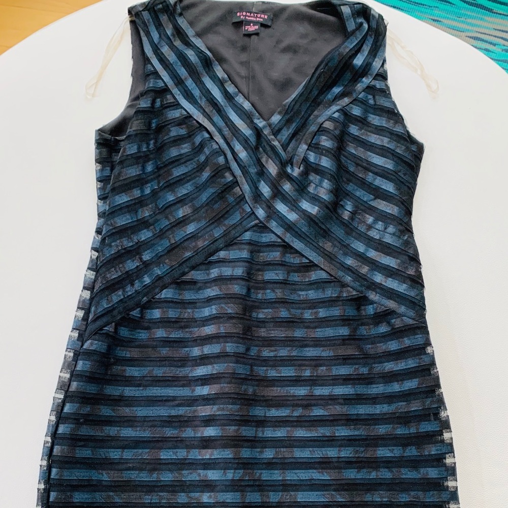 Women’s Sleeveless Cocktail Dress - Blue/Black